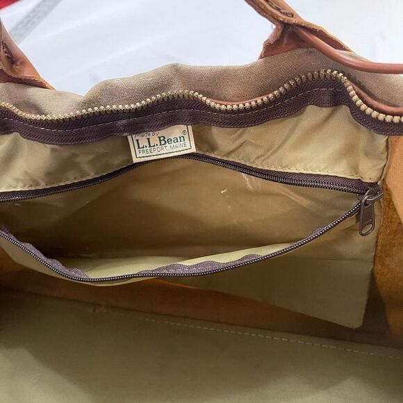 L.L. Bean Vintage Distressed Monogramed Duffle Bag - Picture 14 of 14